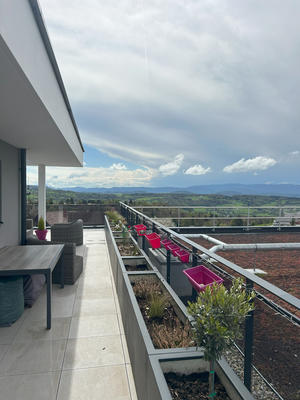 Appartement - 98 m² - 4 pièces