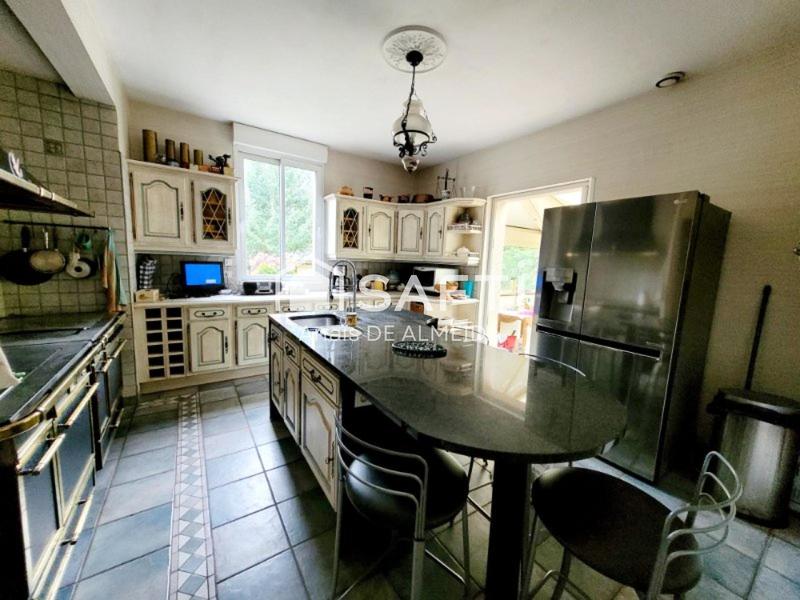 Maison - 170 m² - 7 pièces