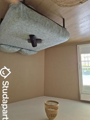 Chambre - 11 m² - 1 pièce