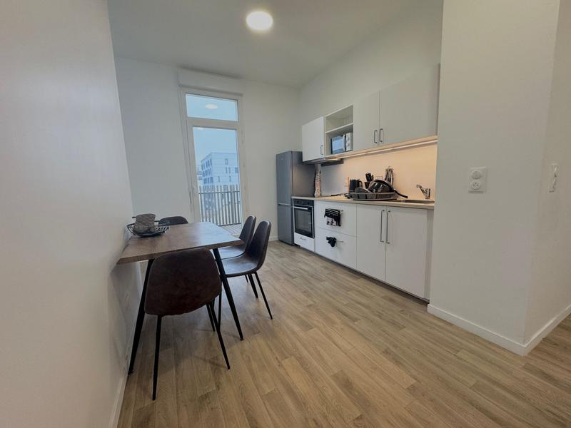 Appartement - 83 m² - 4 pièces