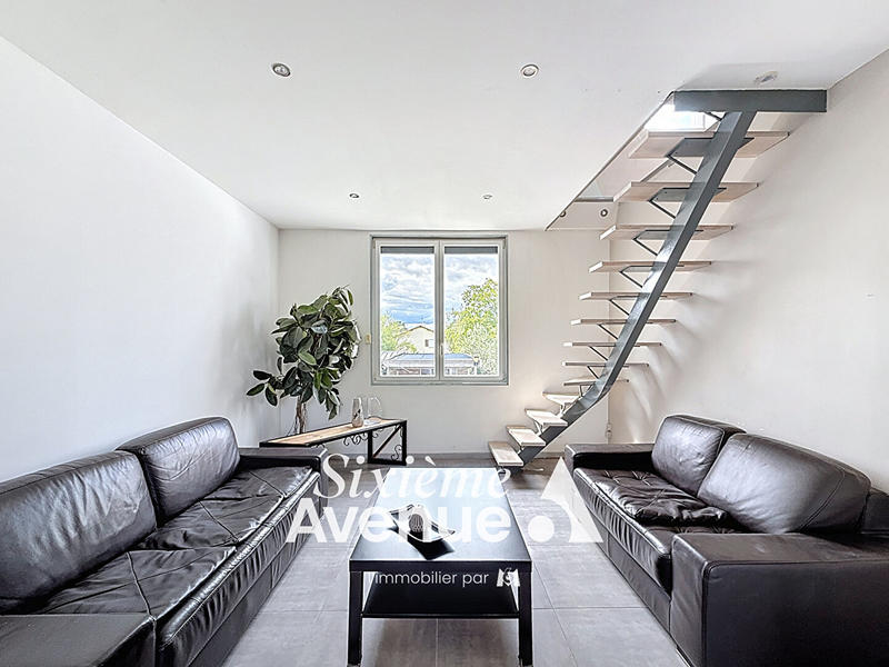 Maison - 111 m² - 4 pièces