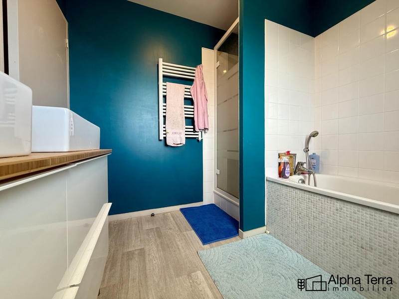 Maison - 90 m² - 4 pièces