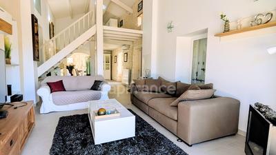 Maison de ville - 250 m² - 11 pièces