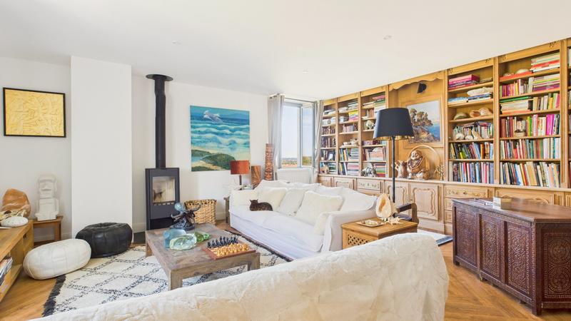 Maison - 410 m² - 11 pièces