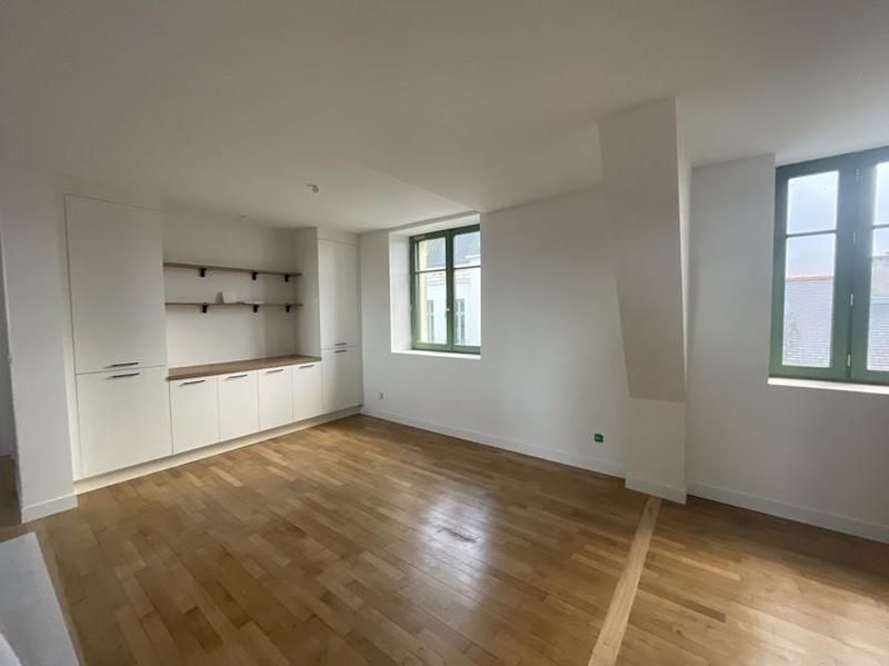 Appartement - 72 m² - 3 pièces