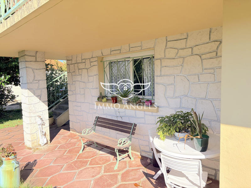 Maison traditionnelle - 132 m² - 6 pièces