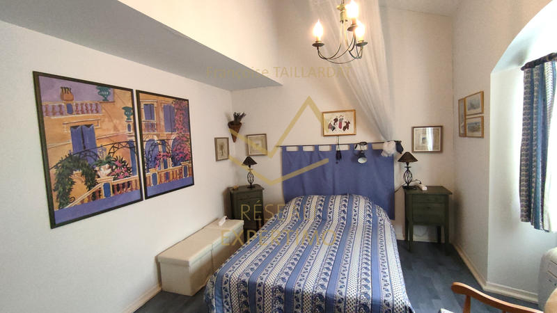 Appartement - 185 m² - 5 pièces