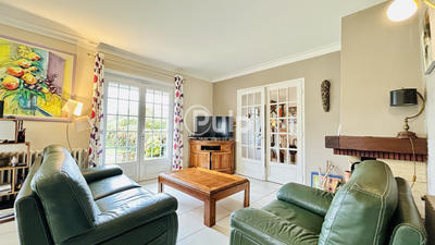 Pavillon - 120 m² - 8 pièces