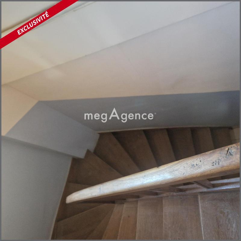 Maison - 328 m² - 12 pièces