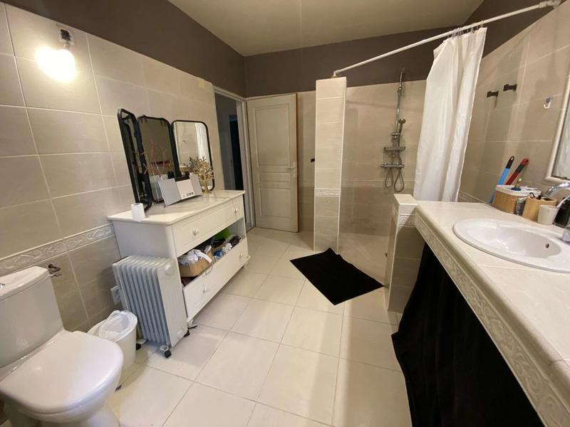 Maison en pierre - 280 m² - 7 pièces