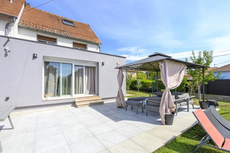 Maison - 129 m² - 4 pièces