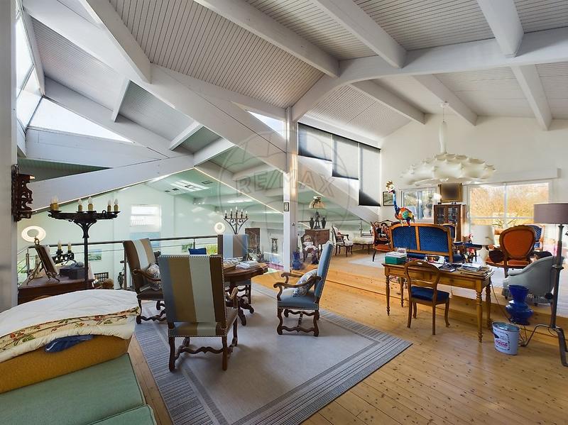 Propriété - 700 m² - 11 pièces