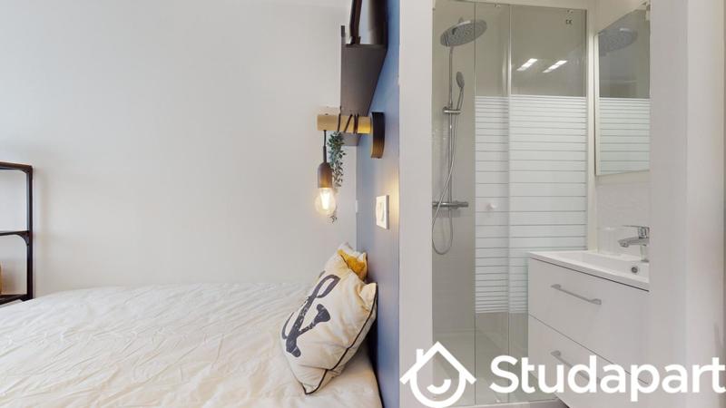 Chambre - 9 m² - 1 pièce