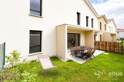 Maison - 97 m² - 4 pièces