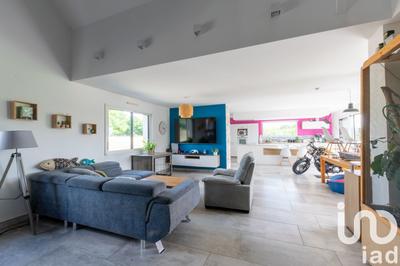 Maison - 174 m² - 8 pièces