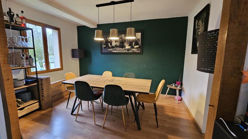 Maison - 115 m² - 8 pièces