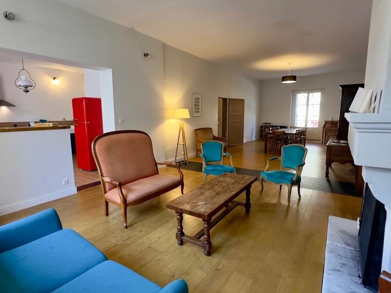 Maison de ville - 285 m² - 9 pièces