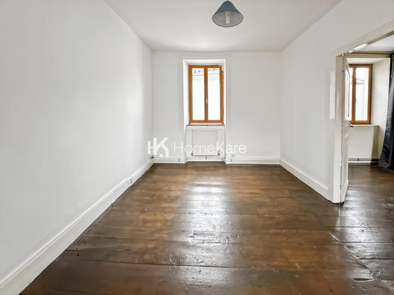 Maison - 180 m² - 6 pièces