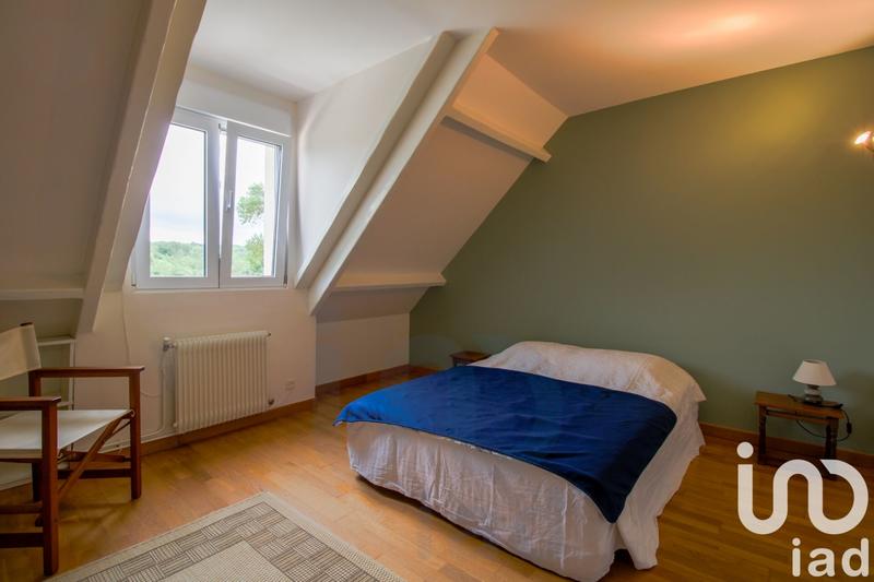 Maison - 225 m² - 10 pièces