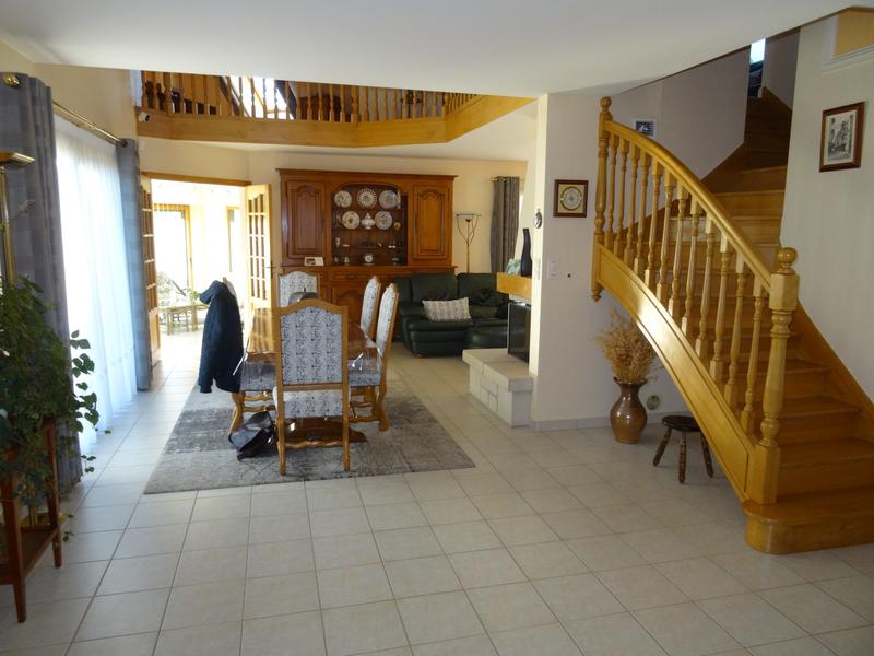 Maison - 195 m² - 11 pièces