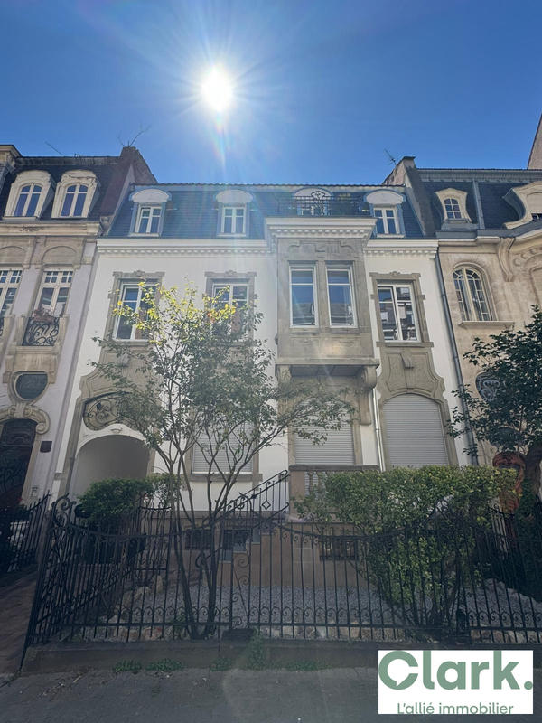 Appartement - 94 m² - 3 pièces