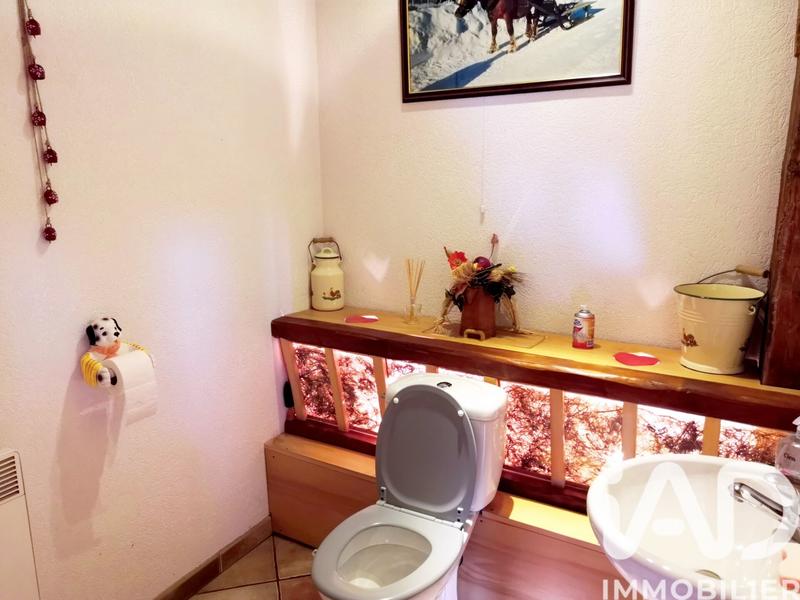 Appartement - 222 m² - 6 pièces