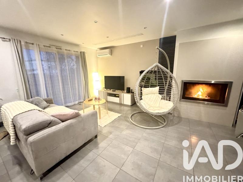 Maison - 168 m² - 8 pièces