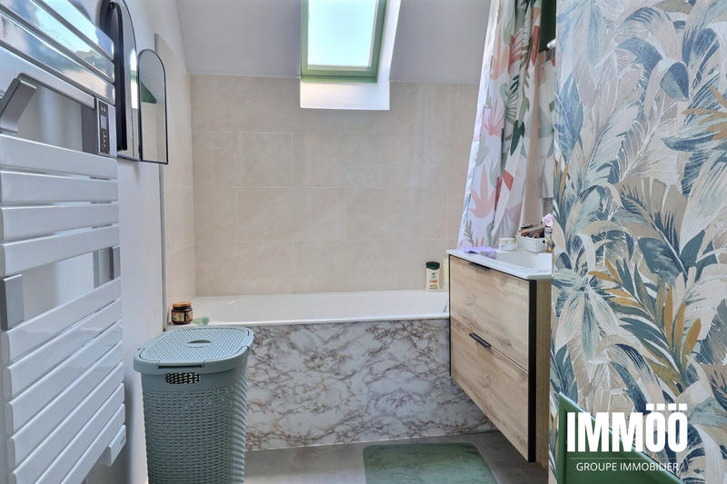 Maison - 100 m² - 4 pièces