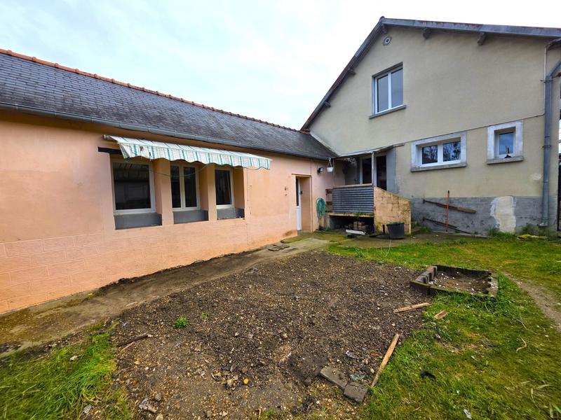 Maison - 215 m² - 10 pièces