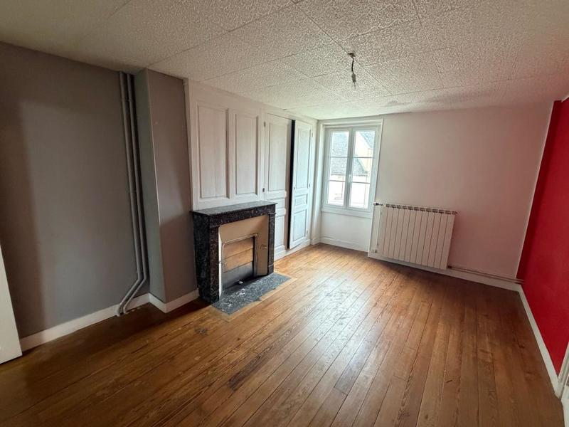 Maison - 99 m² - 5 pièces