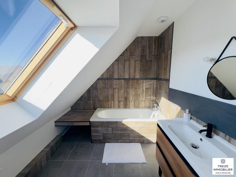 Maison traditionnelle - 101 m² - 5 pièces