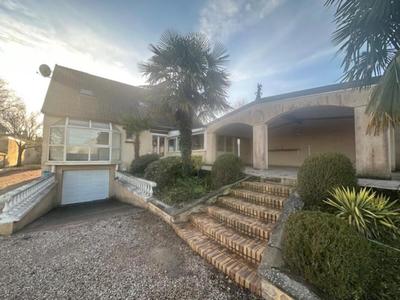 Maison - 147 m² - 7 pièces