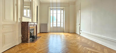 Appartement - 90 m² - 3 pièces