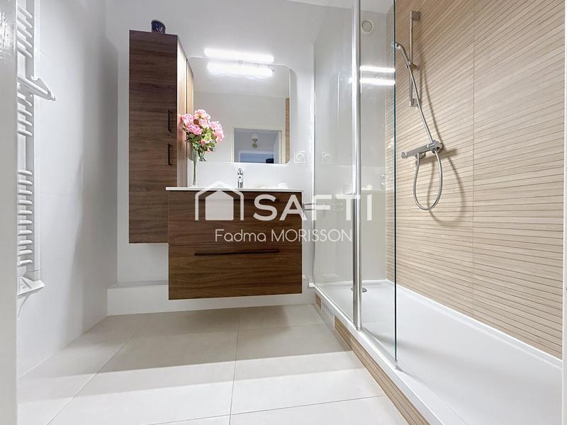 Appartement - 70 m² - 3 pièces