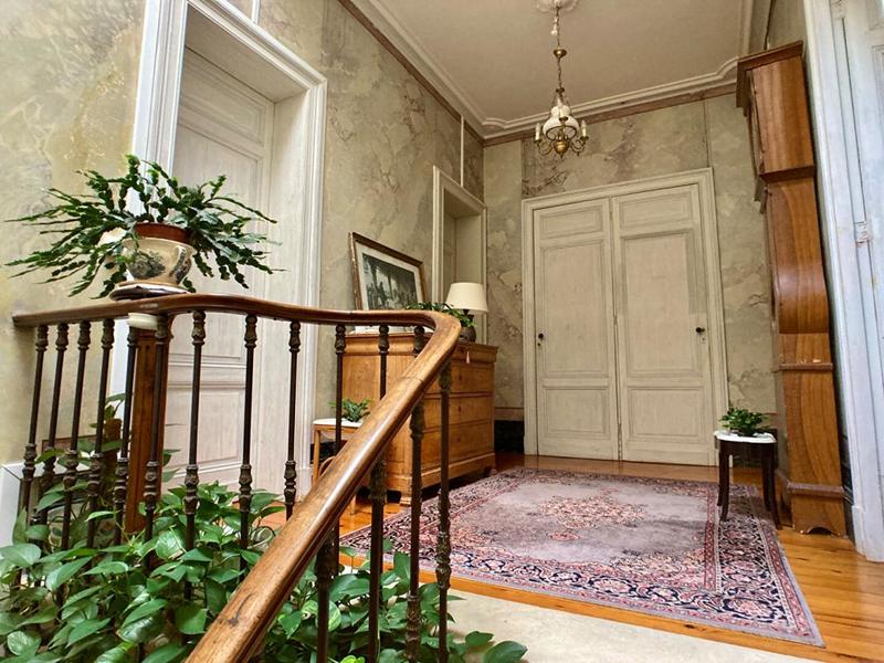 Maison - 200 m² - 6 pièces