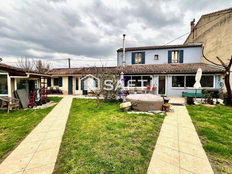 Maison - 179 m² - 6 pièces