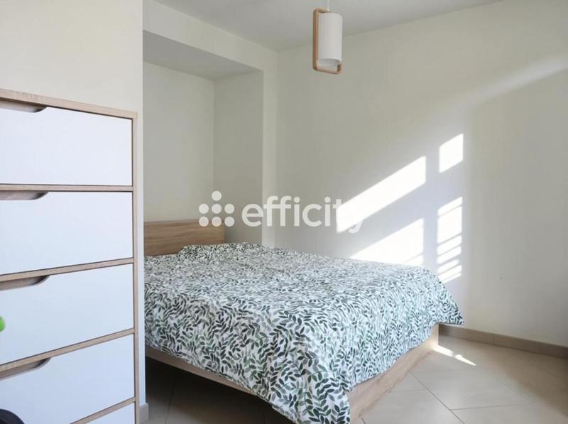 Maison - 80 m² - 5 pièces