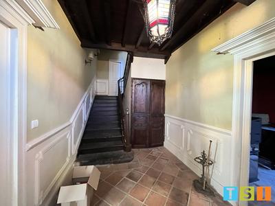 Maison - 184 m² - 6 pièces