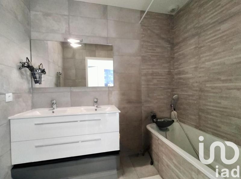 Maison - 98 m² - 5 pièces