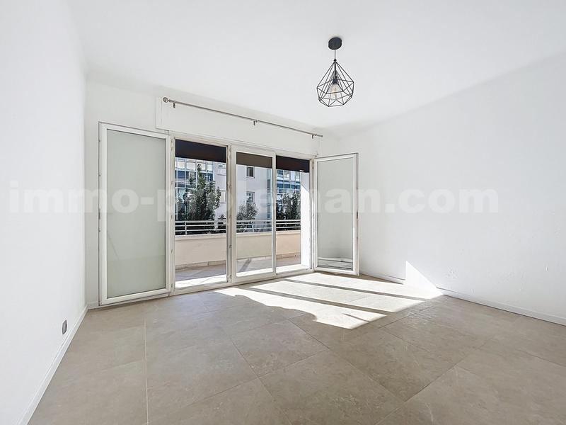 Appartement - 80 m² - 3 pièces