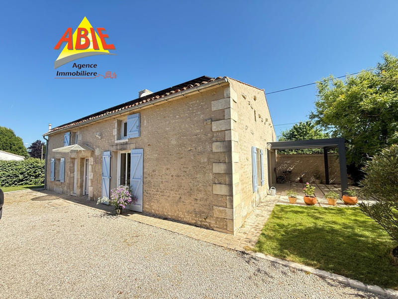 Maison - 135 m² - 5 pièces