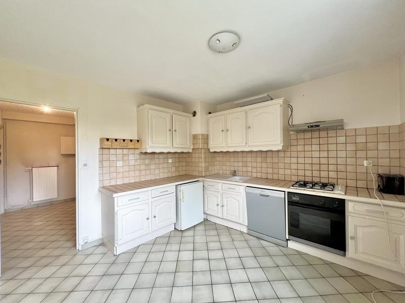 Appartement - 82 m² - 4 pièces