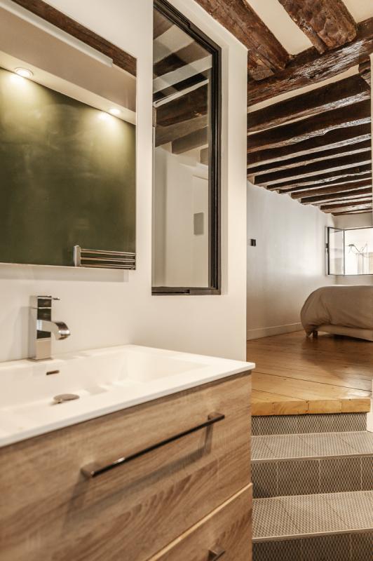 Loft - 70 m² - 4 pièces