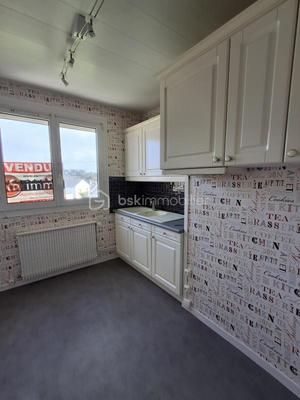 Appartement - 64 m² - 4 pièces