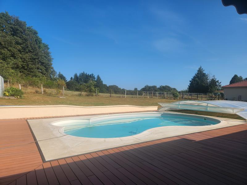 Maison - 102 m² - 5 pièces