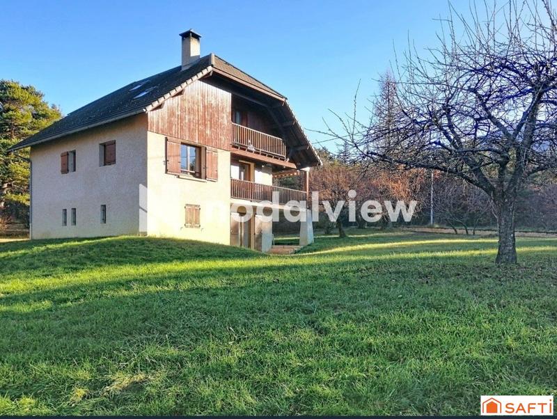 Maison - 180 m² - 6 pièces