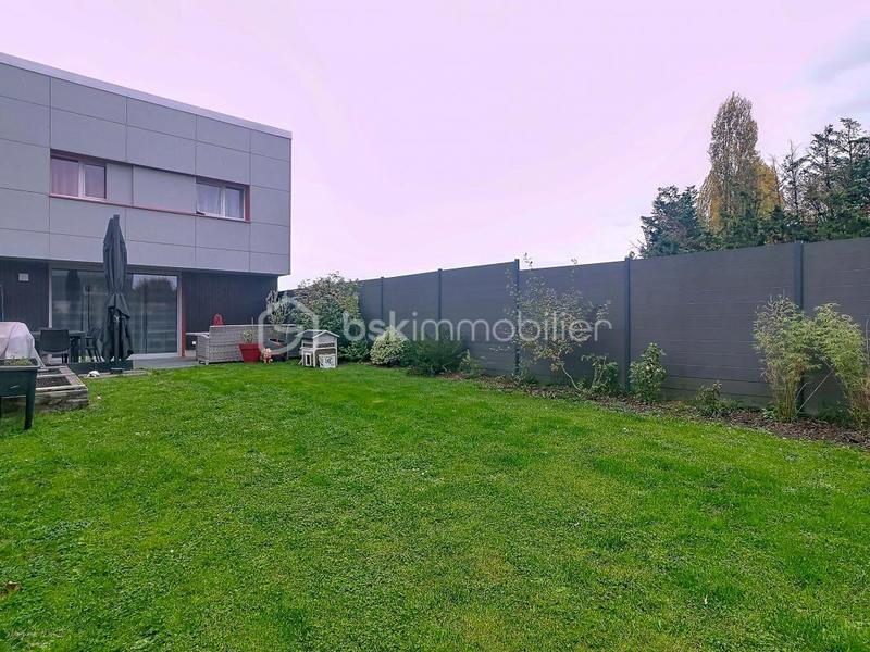 Maison - 82 m² - 4 pièces