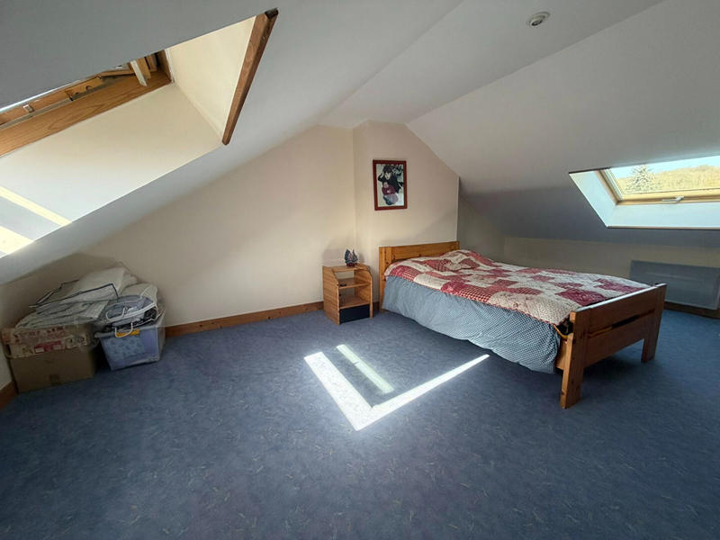 Maison - 196 m² - 7 pièces