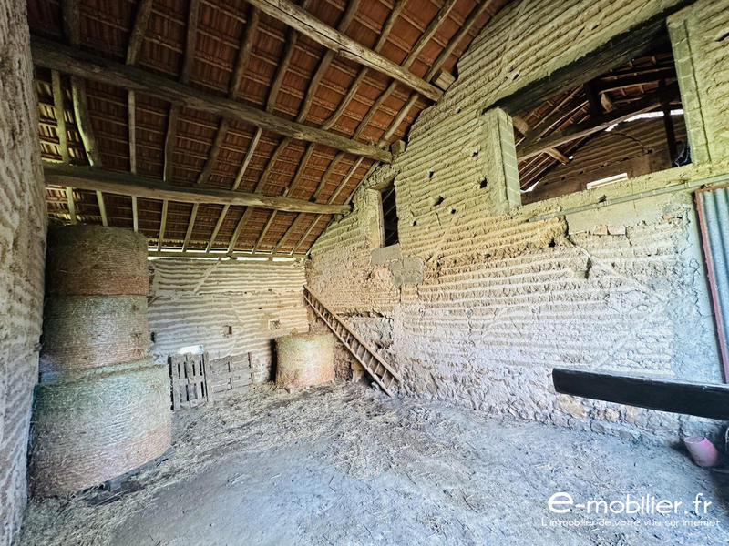 Ferme - 300 m² - 4 pièces
