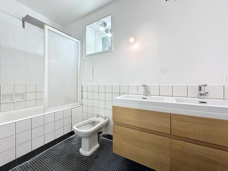 Appartement - 104 m² - 5 pièces